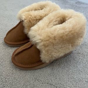 NWOT Kids UGG boots